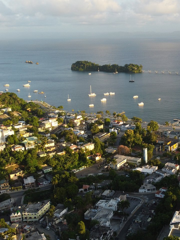 SÁNCHEZ, SAMANÁ product image (1)