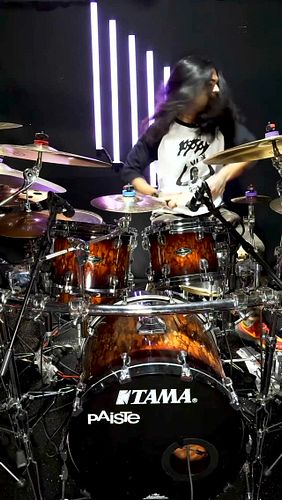 This Saturday at the Whisky A Go Go, I’m bringing the fretless madness to the stage with the beast @joeysifting on drums!

He...