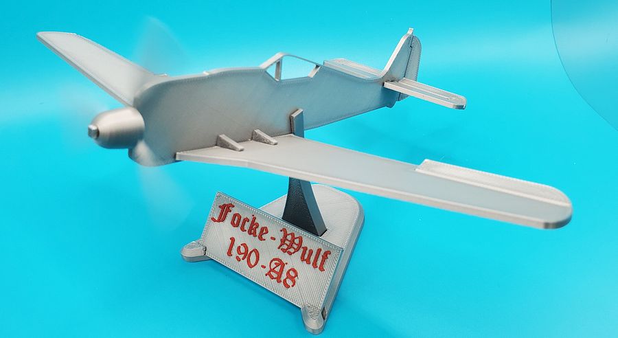 Focke-Wulf 190A8 Model Airplane Kit product image (3)