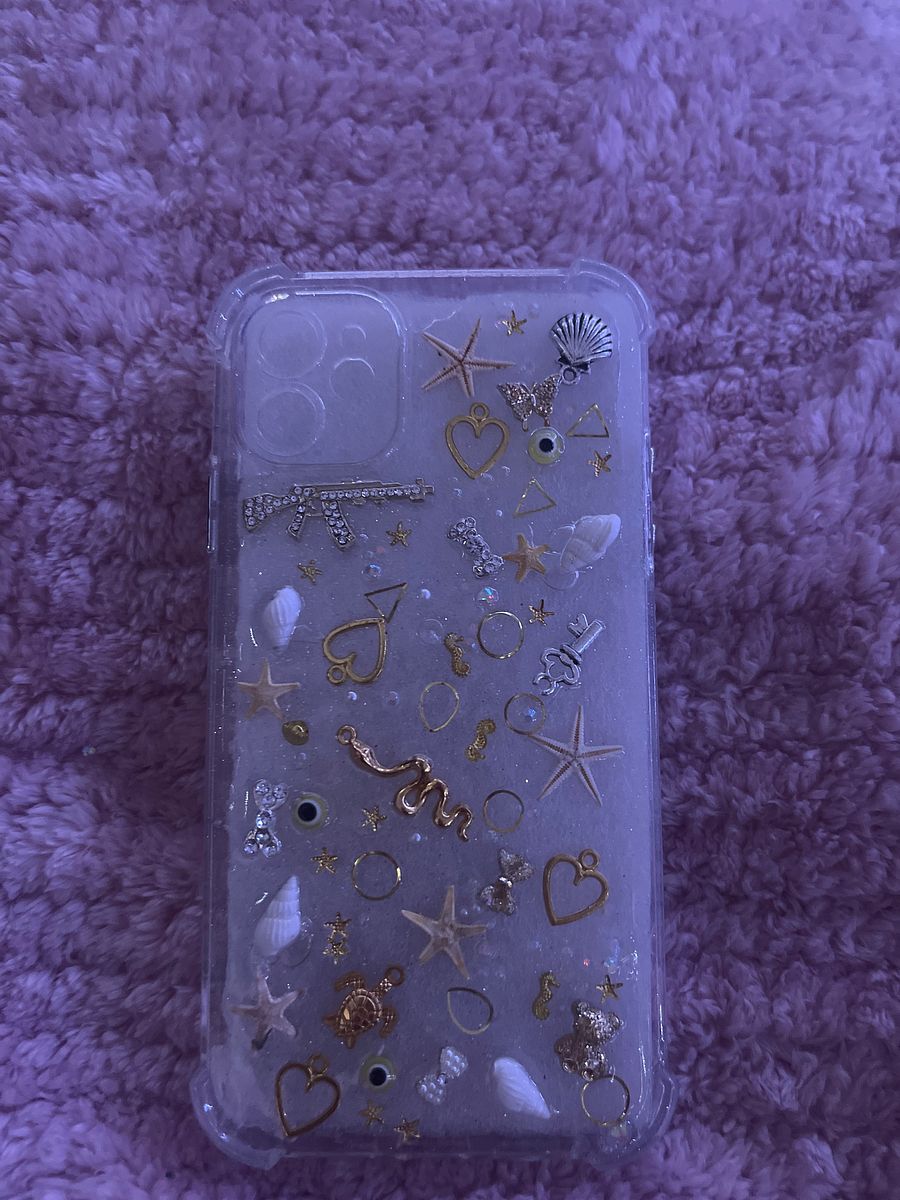 iPhone 13 junk case product image (1)