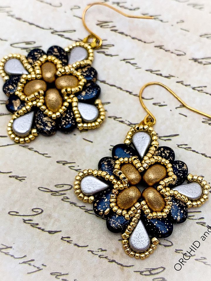 Beading Pattern – Paisley Flourish Earrings and/or Pendant product image (1)