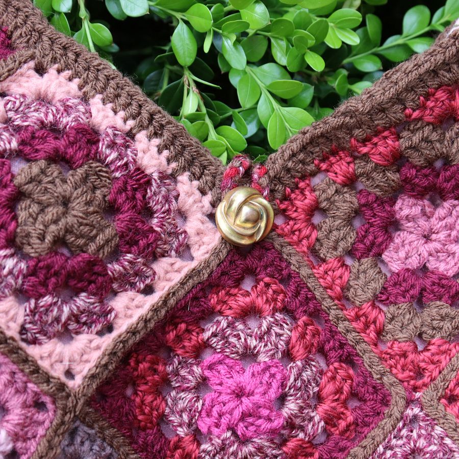 Rose Tones Crochet Crossbody Bag - Handmade and One of a Kind product image (3)