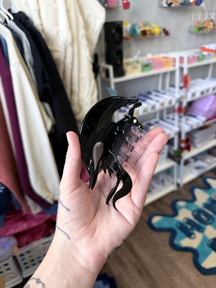 $5 Dragon Hair Claws product image (1)