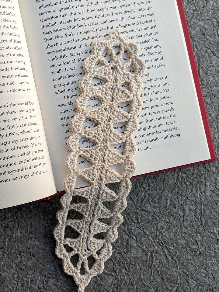 Crochet Triangular Lace Bookmark Pattern product image (2)