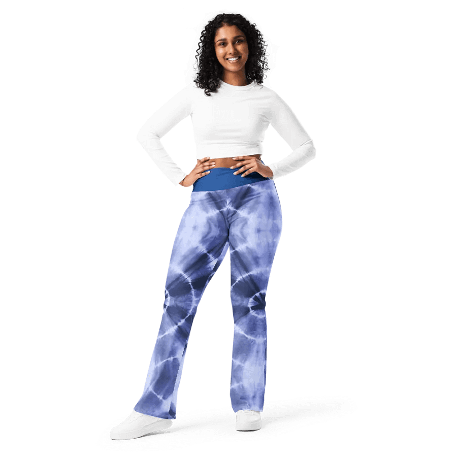 Aqua Dream Flare Leggings product image (6)