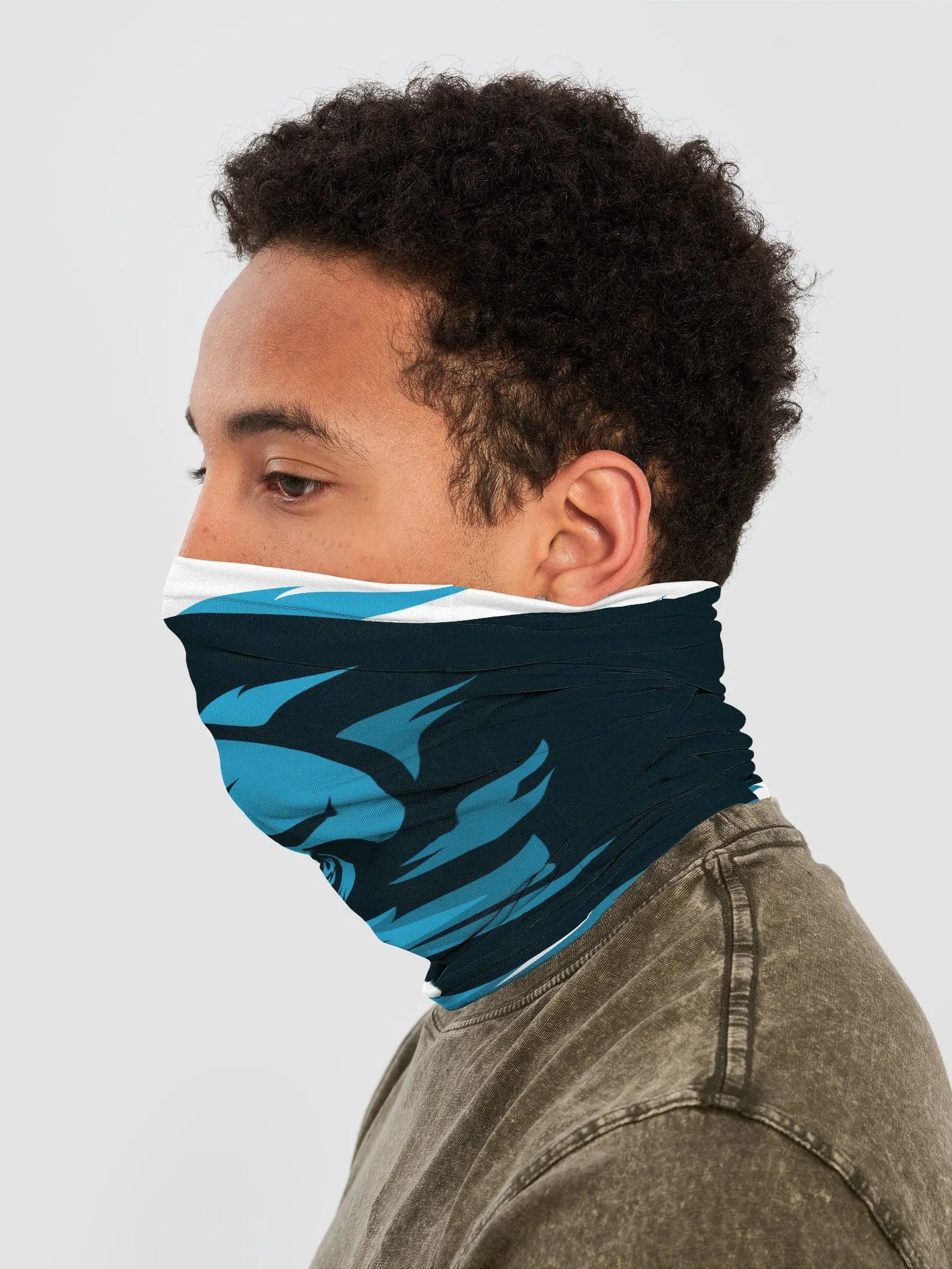 skull neck gaiter product image (3)