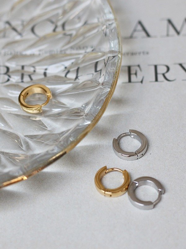 Minimalist Hoop Earrings | 18K Gold Plated product image (6)