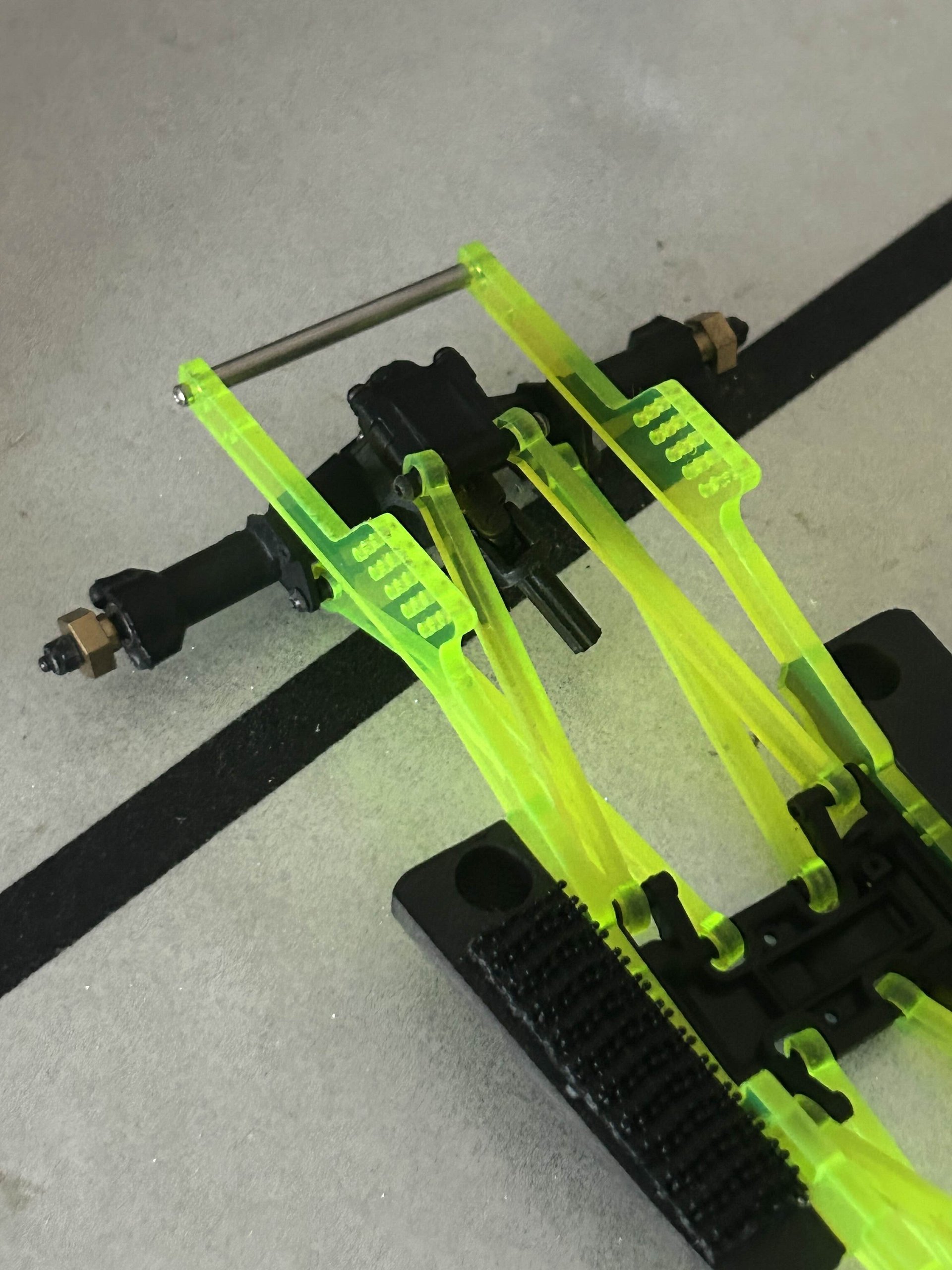 Karnage chassis / stock axles product image (5)