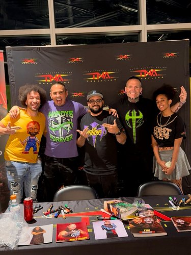 Another night full of total non-stop action (pun intended) as @tnawrestling brought #TNAiMPACT to Tempe, AZ! We even got to m...