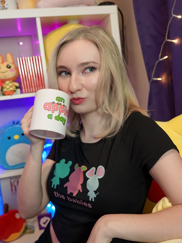 An Apple a Day Mug product image (1)