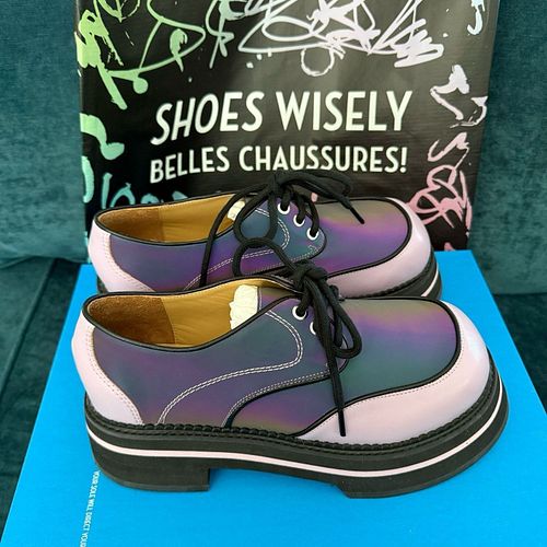 I mean it was the worlds closest @fluevog store, how could I resist holographic purple shoes? 

I was never comfortable with ...