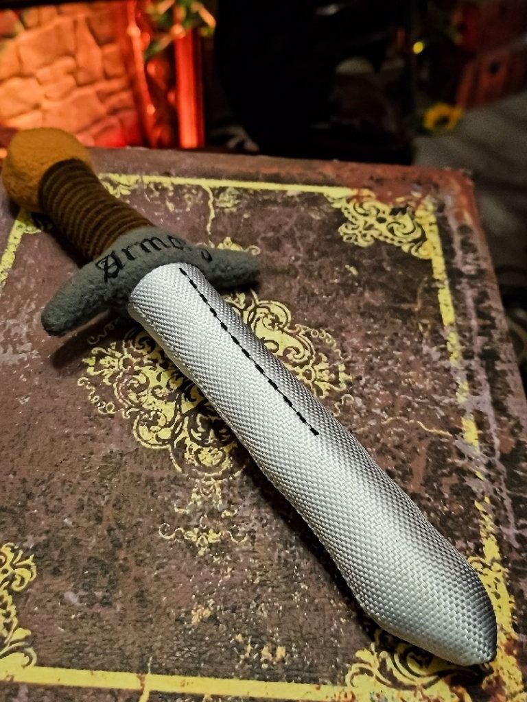 The Armored Kingdom Barkblade of Valor Squeaky Dog Chew Toy product image (3)