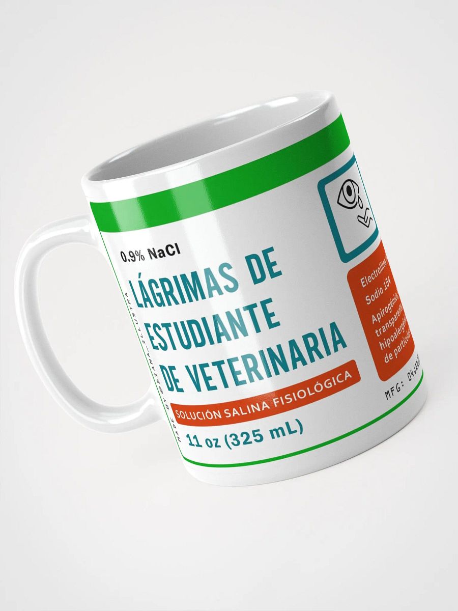 "Lágrimas de estudiante de veterinaria" (SPANISH) Ceramic mug product image (3)