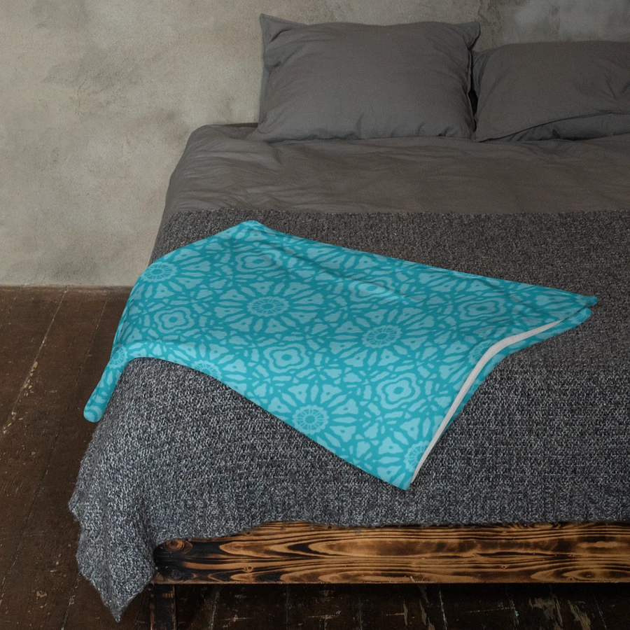 King's Crown Aqua Blanket product image (11)
