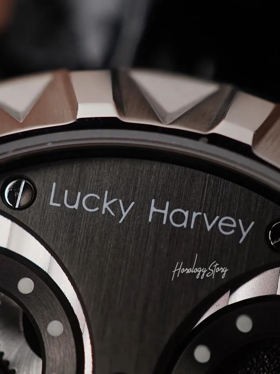 Lucky Harvey Silver Flying Bee Automatic product image (3)