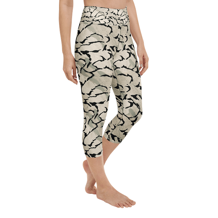 Animal Skin Capri Leggings product image (2)