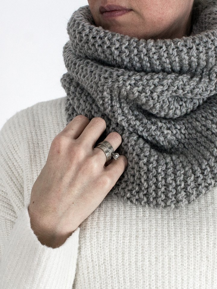 Cowl Knitting Pattern with Straight Needles - Benevolence product image (2)