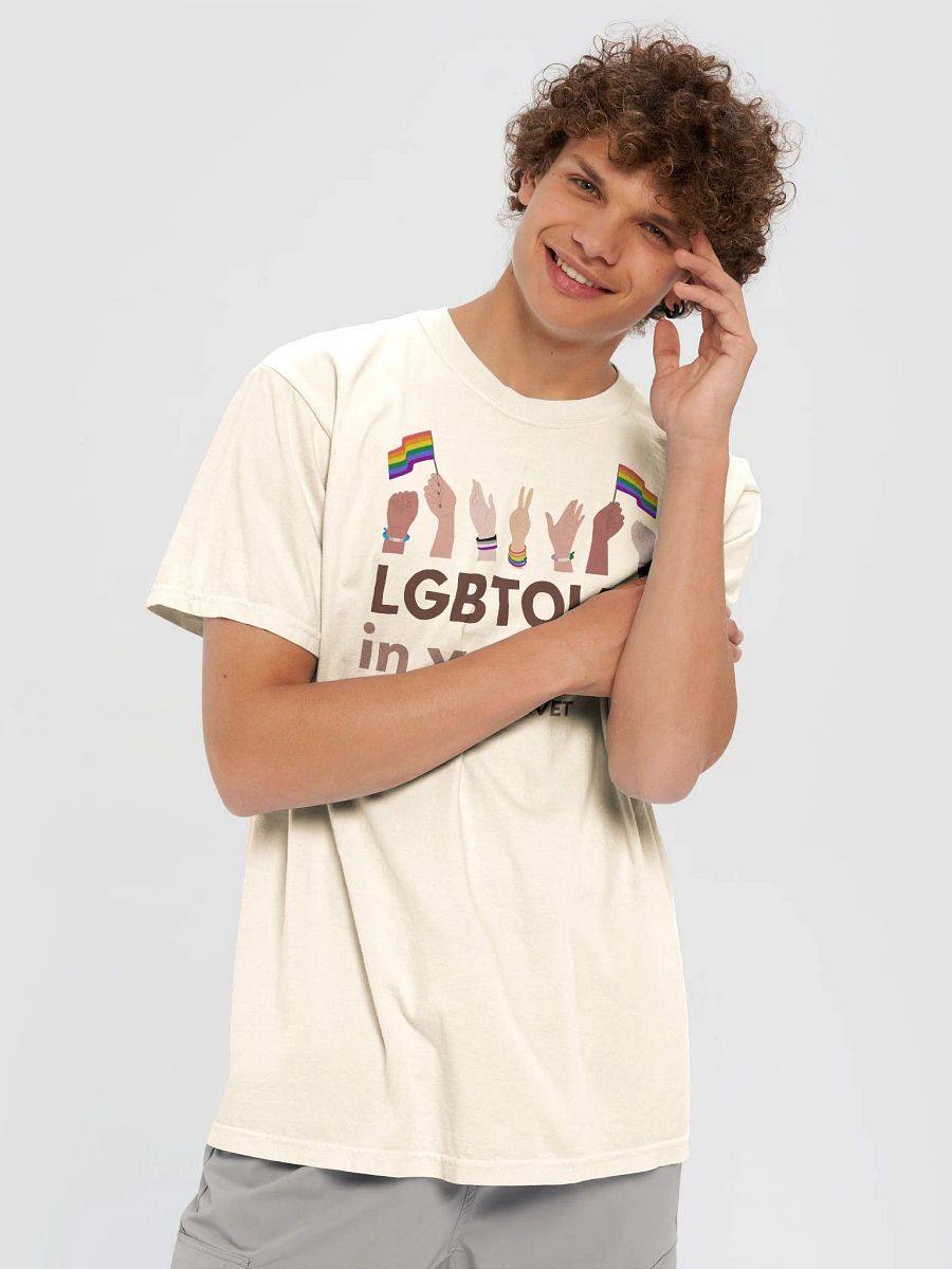 LGBTQIA+ in Vet Med Unisex Tee product image (5)