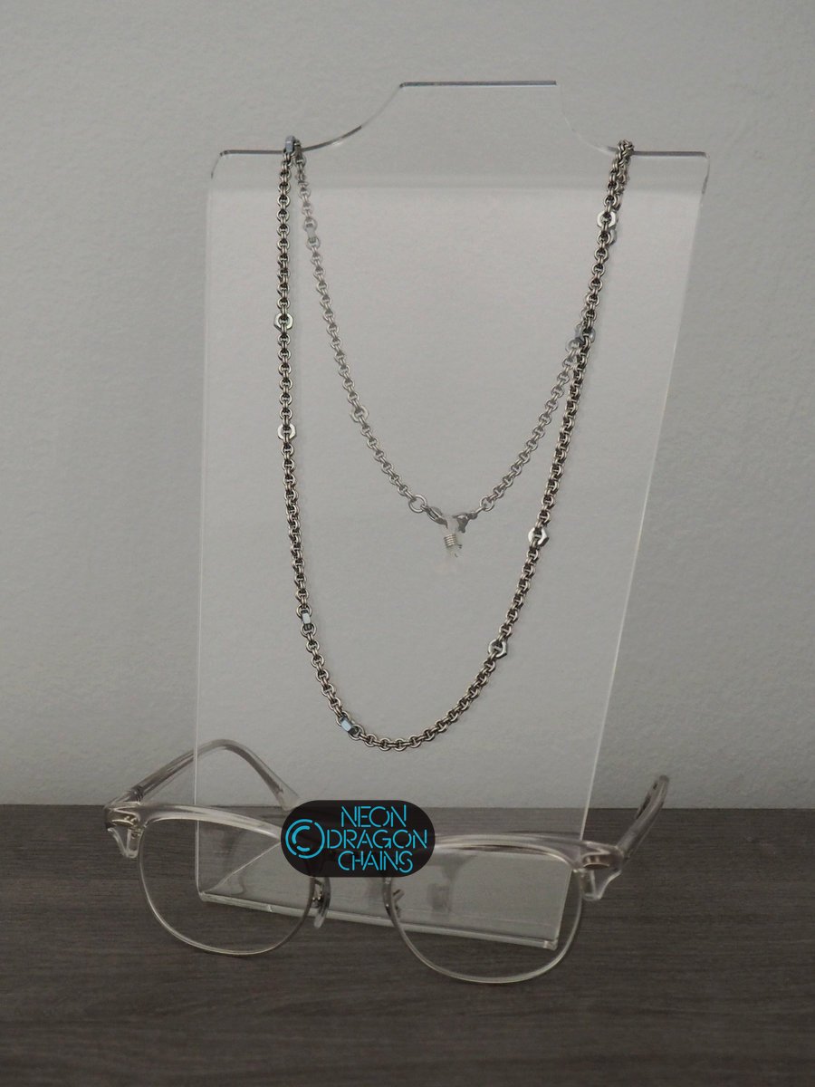 Dark Moon Glasses Chain product image (3)