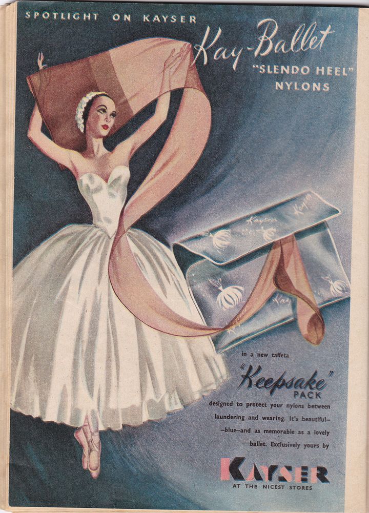 Vintage Australian Women's Weekly Knitting Pattern book product image (1)