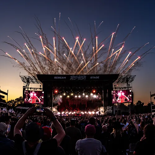 Gleder meg vilt til Tosofrock <3 <3
Sikre deg 4 dagers festivalpass til Tons of Rock sitt store 10-års jubileum 26.-29. juni ...