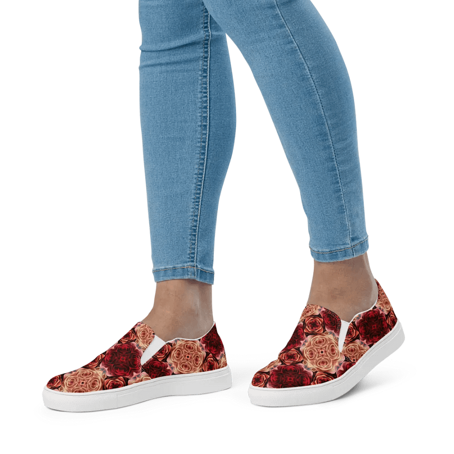 Rose Bouquet Women's Slip-On Canvas Shoes product image (5)