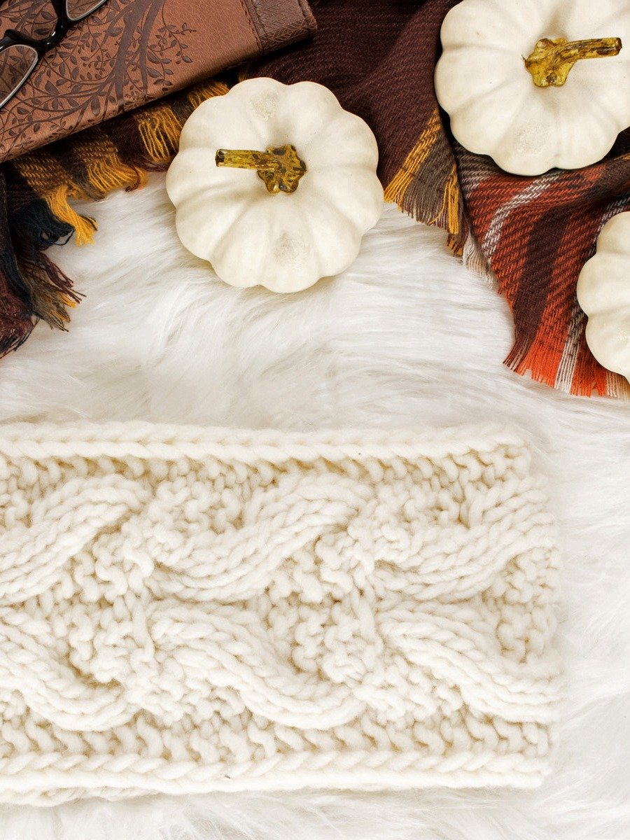 Alternating Cables Headband Knitting Pattern - Gratefulness product image (1)