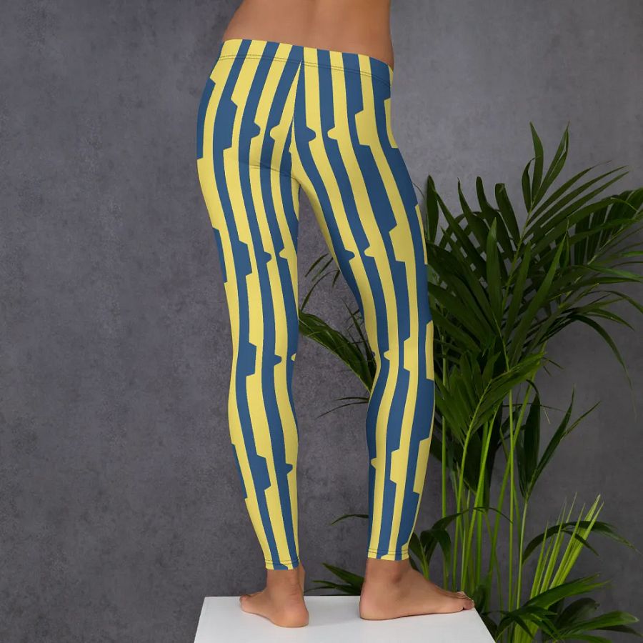 Zigzag Bliss All-Over Leggings product image (6)