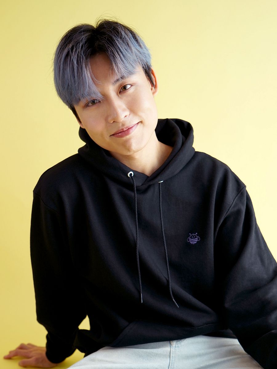 EEBEE EMBROIDERED CHAMPION HOODIE product image (6)