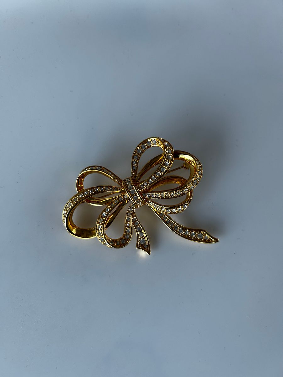 Gold Tone Rhinestones Bow Brooch product image (3)