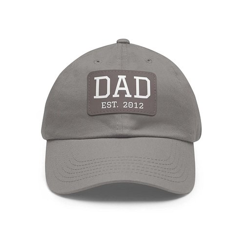 🎩 Customize the classic Dad Hat with a leather patch that tells your story!
Whether it's Father’s Day, a birthday, or just be...