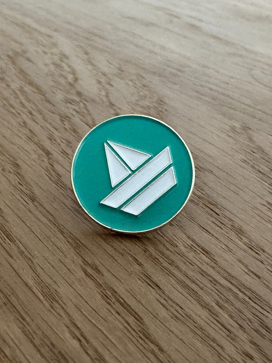 MentorCruise Logo Pins product image (3)