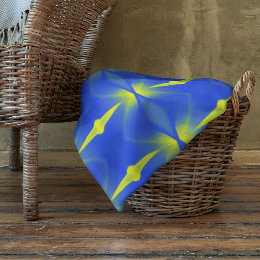 Bold & Bluetiful Vibrant Throw Blanket product image (10)