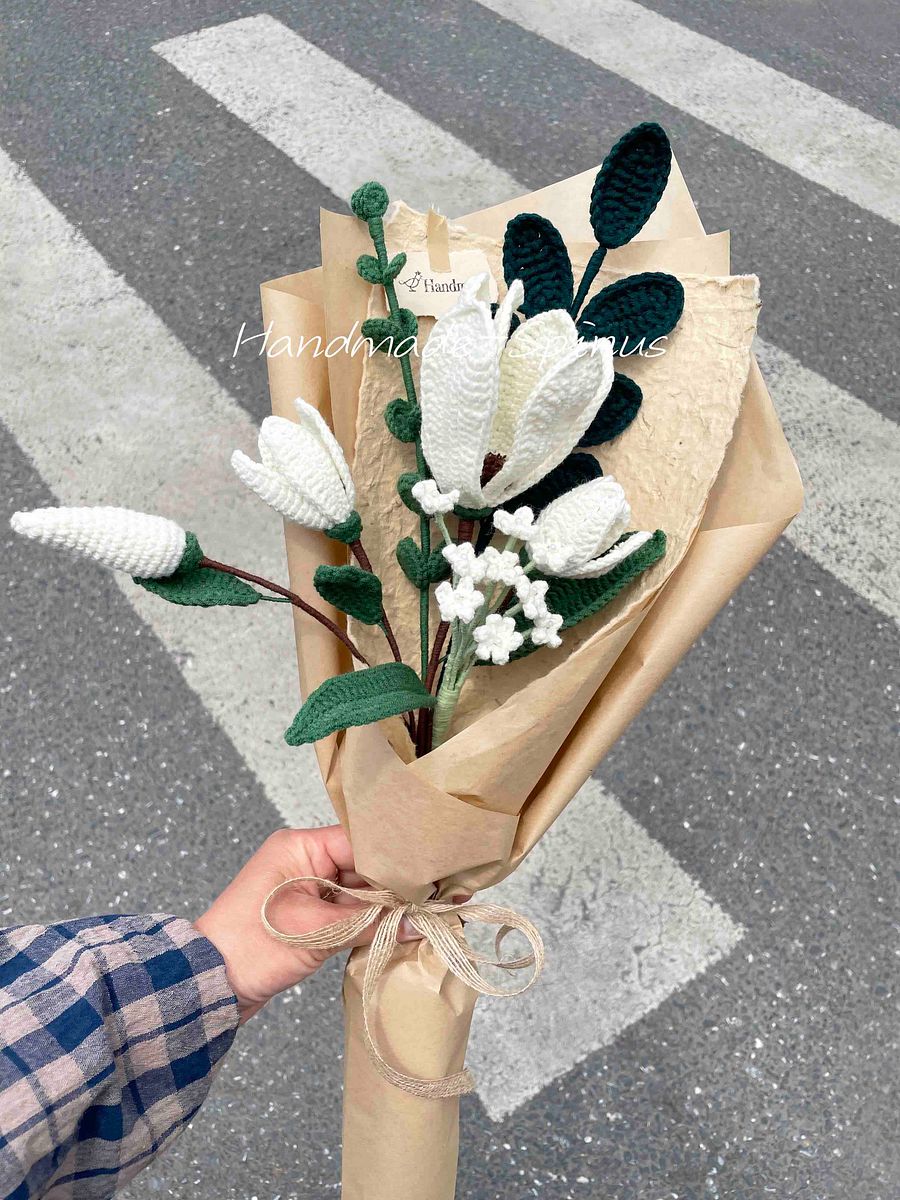 White Magnolia Crochet Knit Bouquet product image (1)