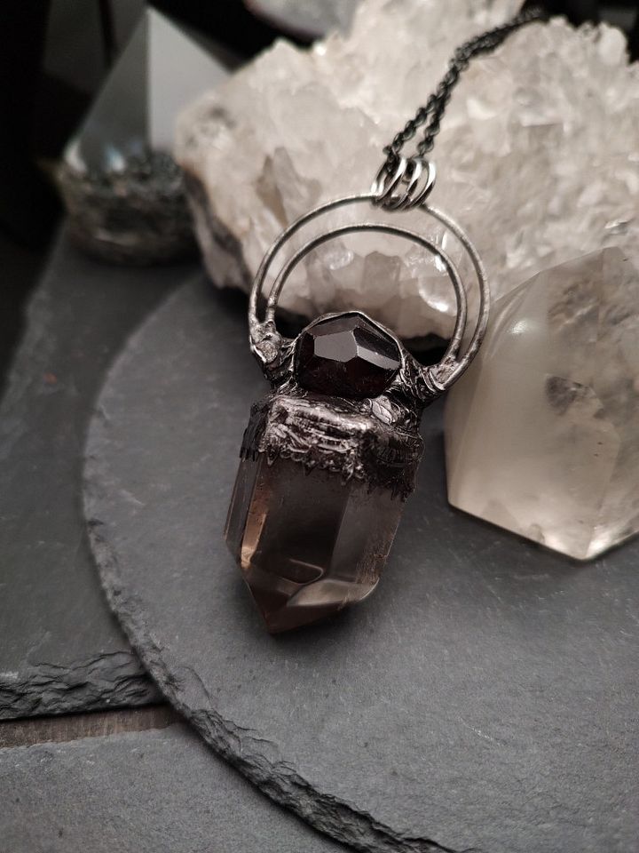 Sorcery Talisman - Smoky Titan product image (1)