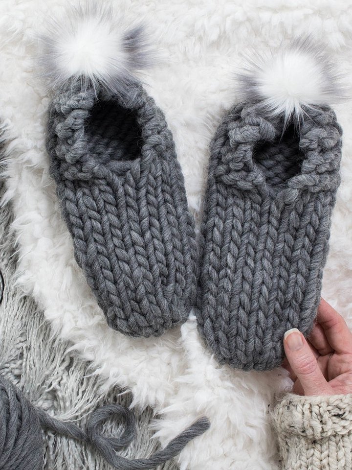 Chunky Knit Slippers Pattern - Gray Day product image (1)