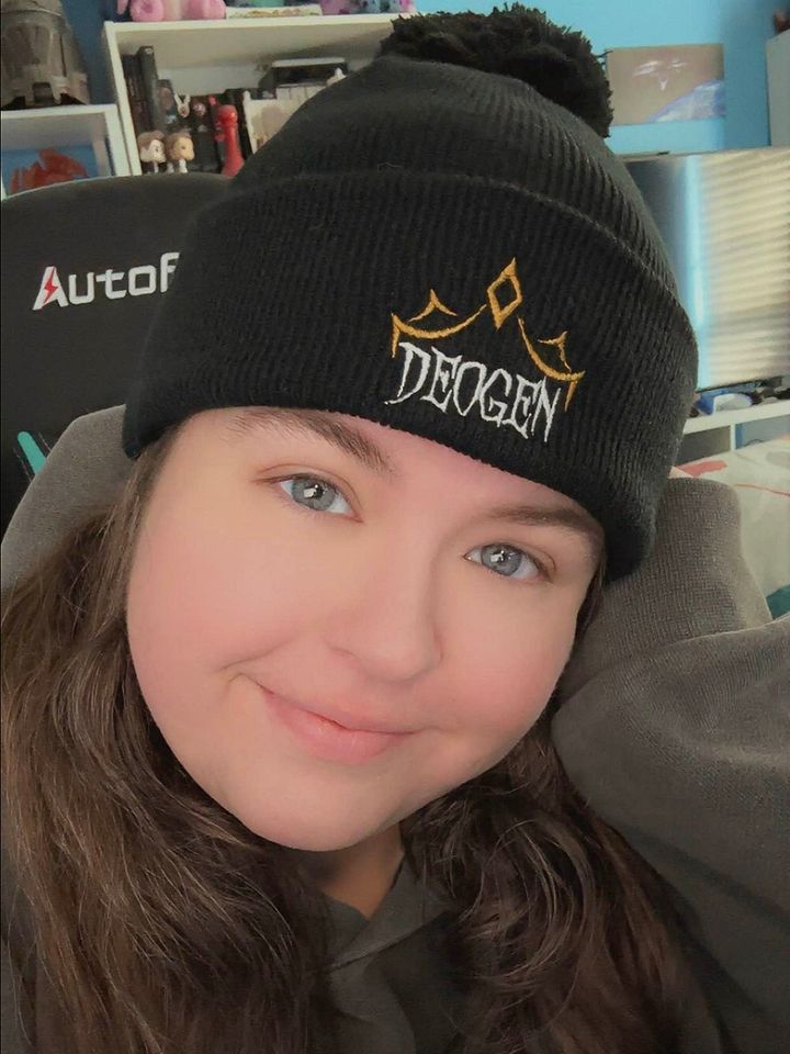 Deogen Deity Beanie - Pom Pom product image (1)