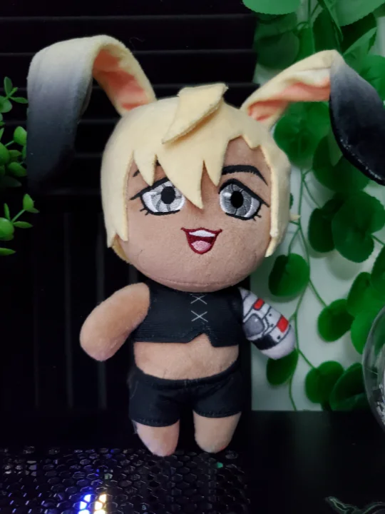 Rouvere (Raviv Ferron) Plushie product image (2)