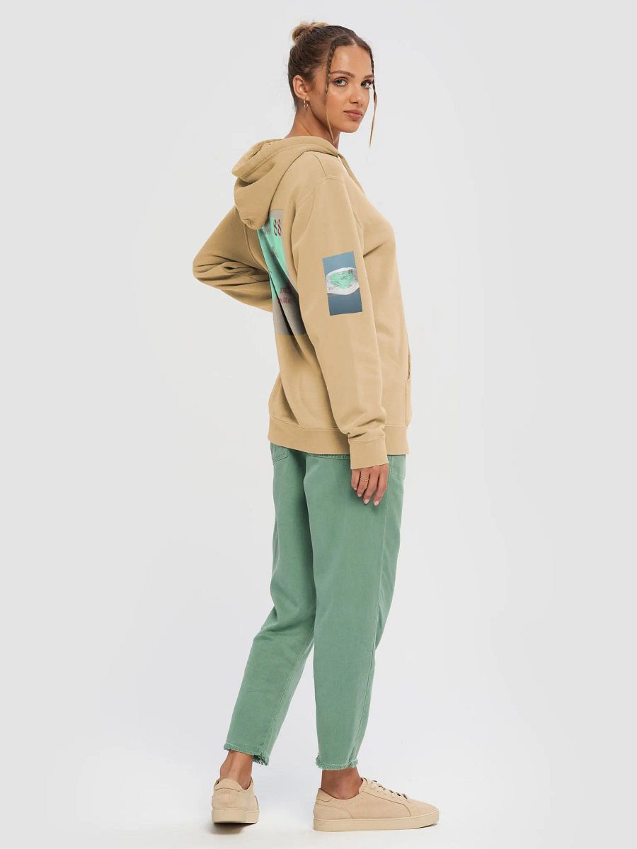 STRONG HEART CLOTHING product image (3)