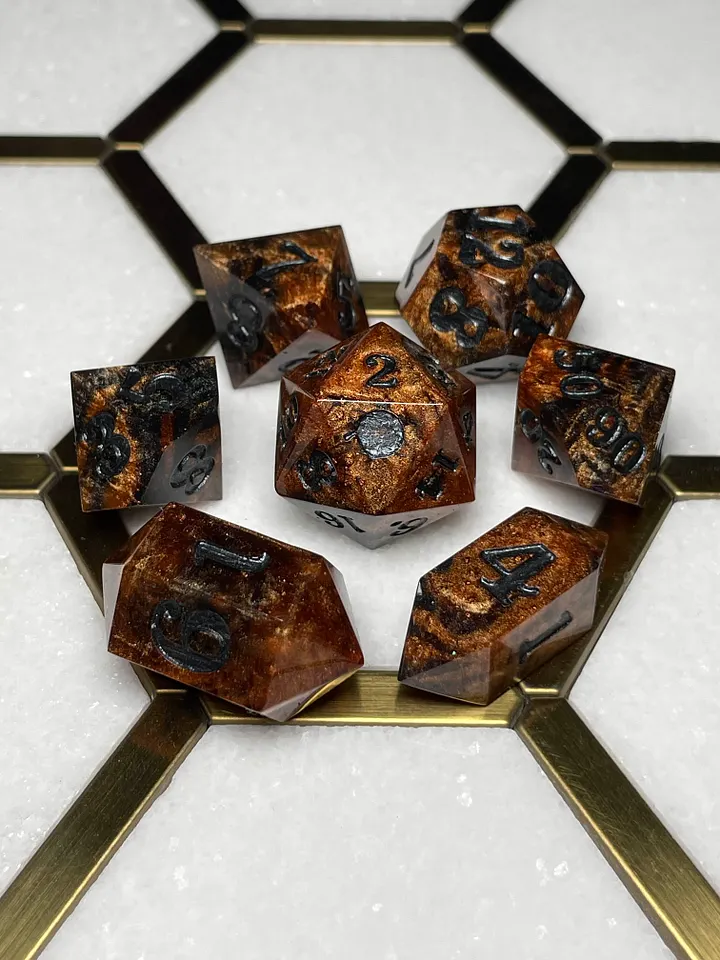 "The Tarnished" 7pc Dice Set product image (2)