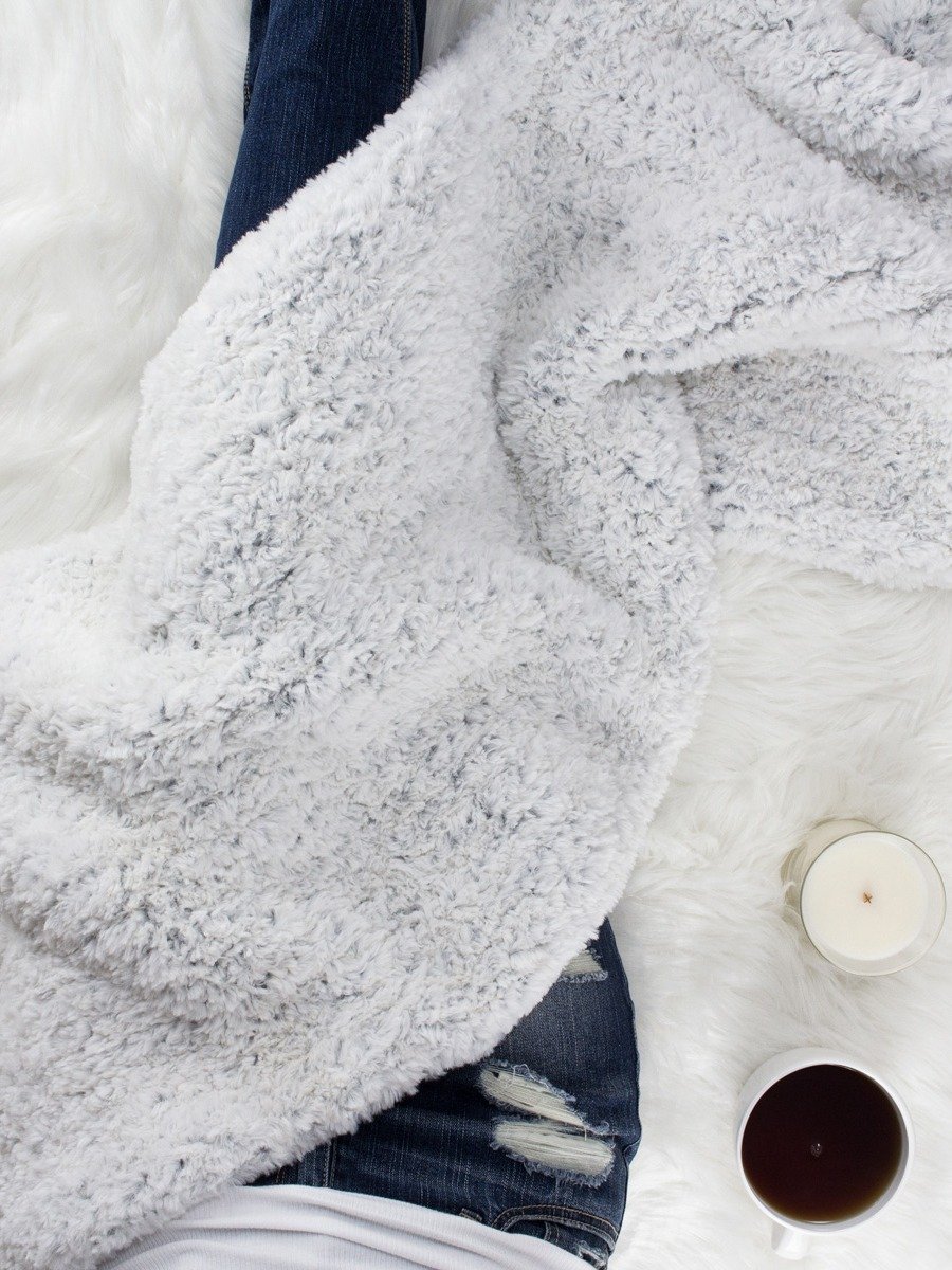 Faux Fur Blanket Scarf Knitting Pattern - Stillness product image (1)