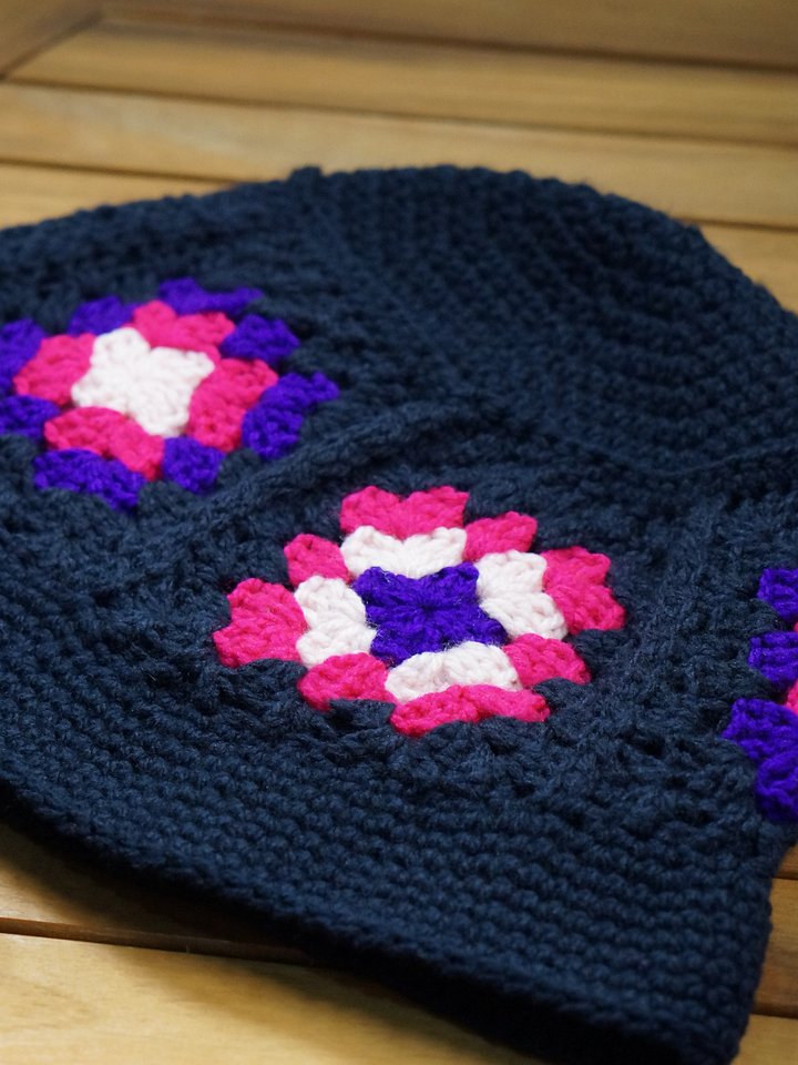 Granny square bucket hat pdf pattern product image (2)