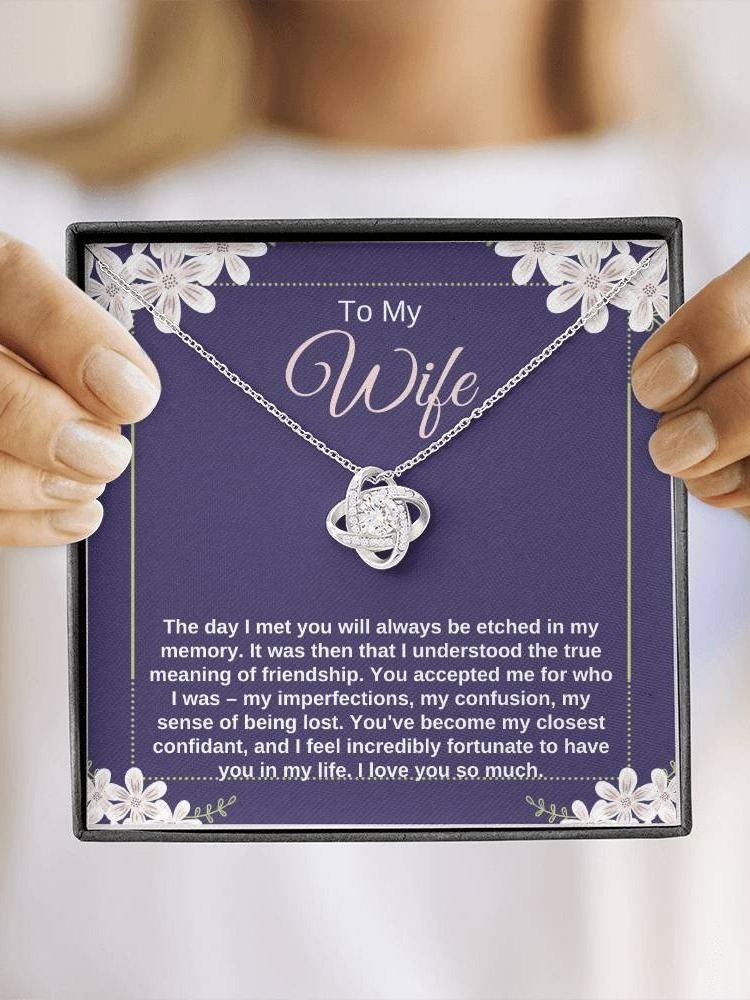 Wife Love Knot Necklace - My Closest Confidant product image (1)
