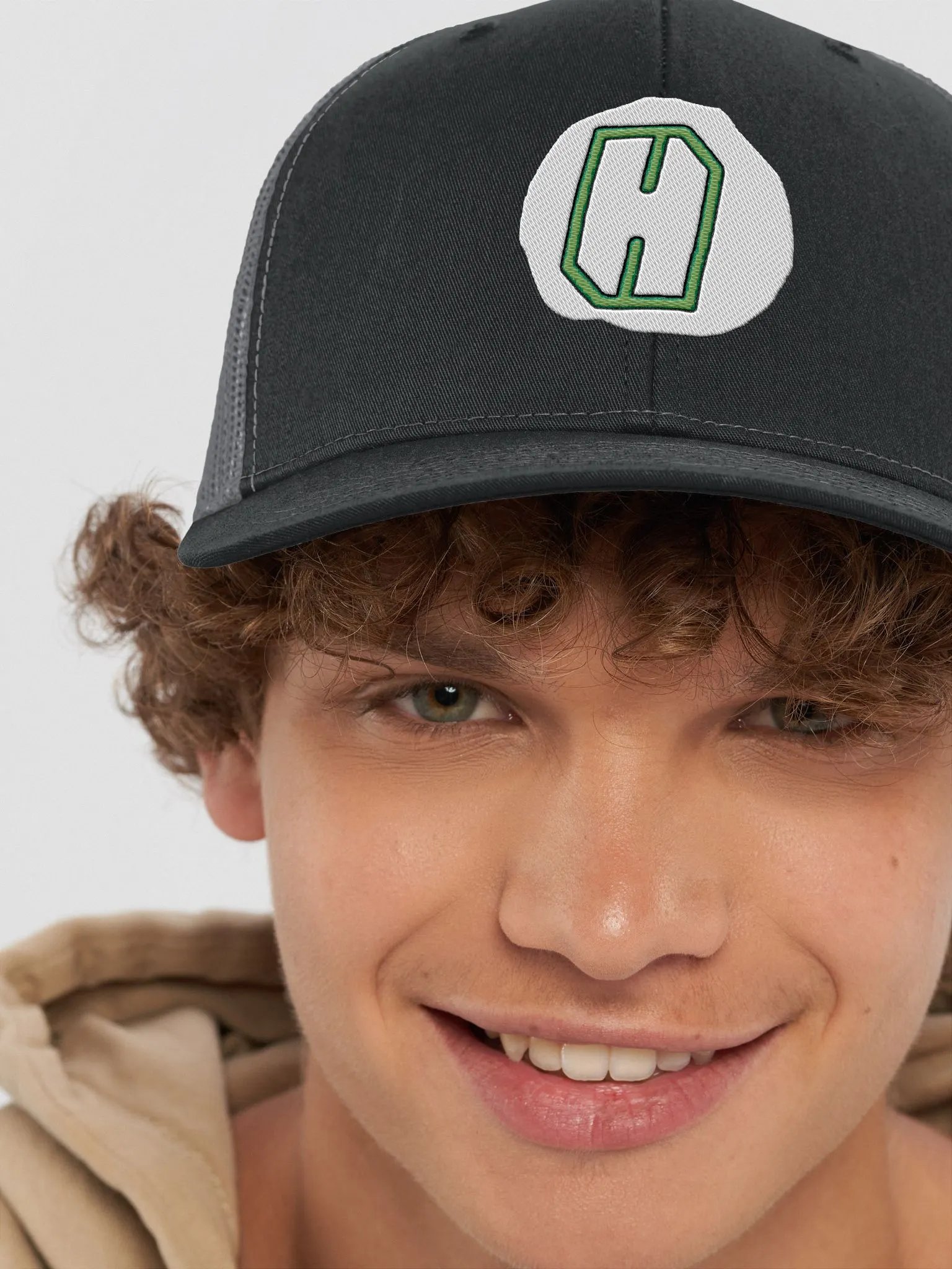 SIMPLE H hat product image (4)