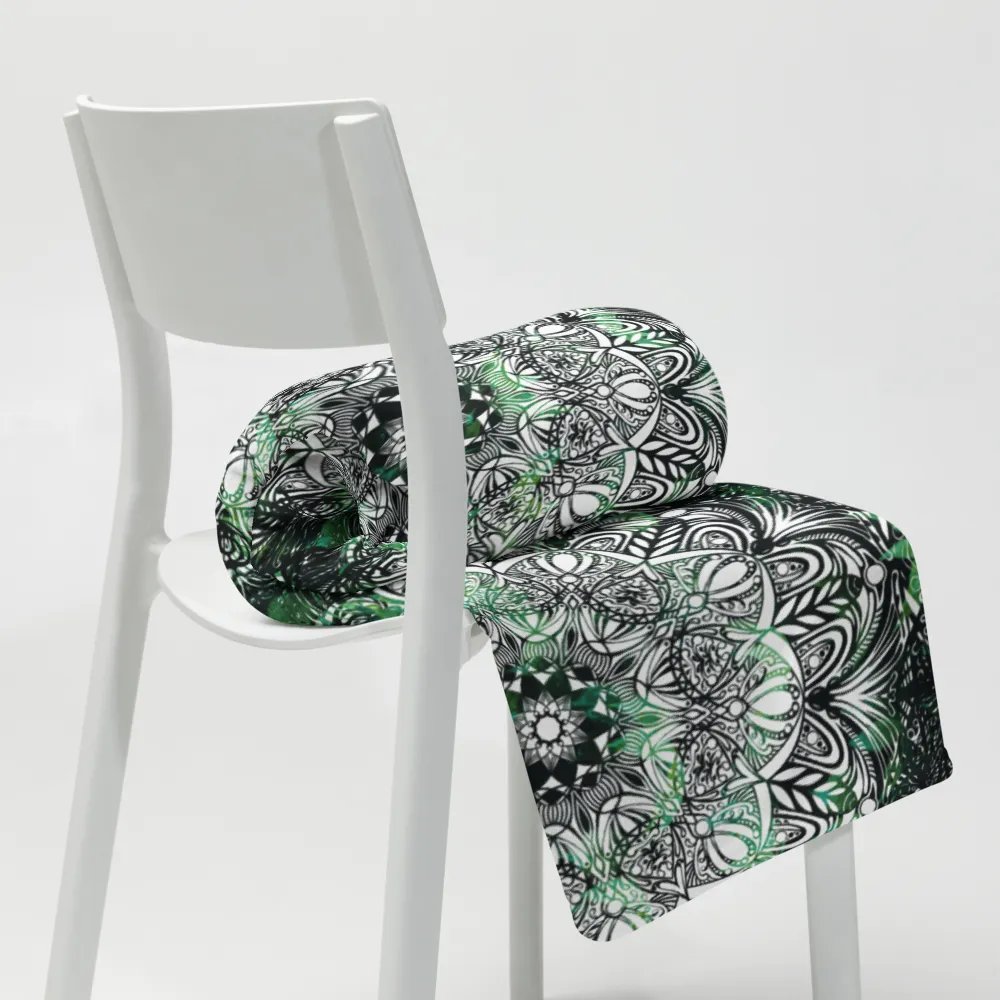 Foliage Fantasy Throw Blanket product image (9)