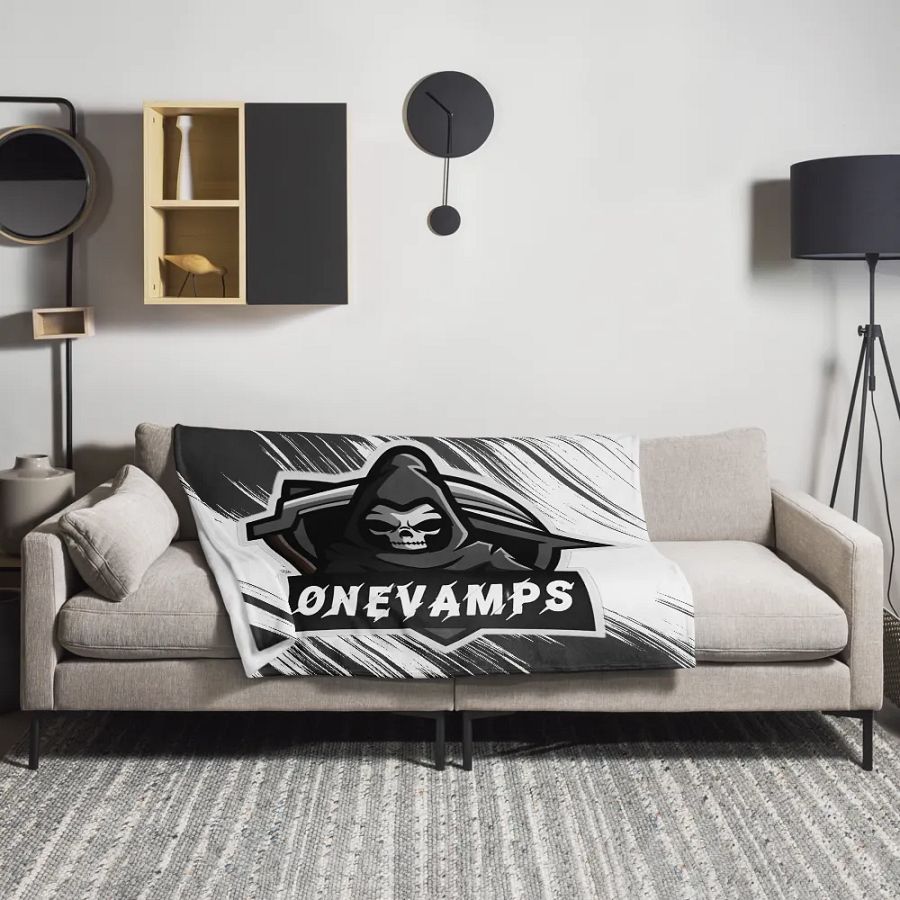 Throw Blanket OneVamps product image (1)