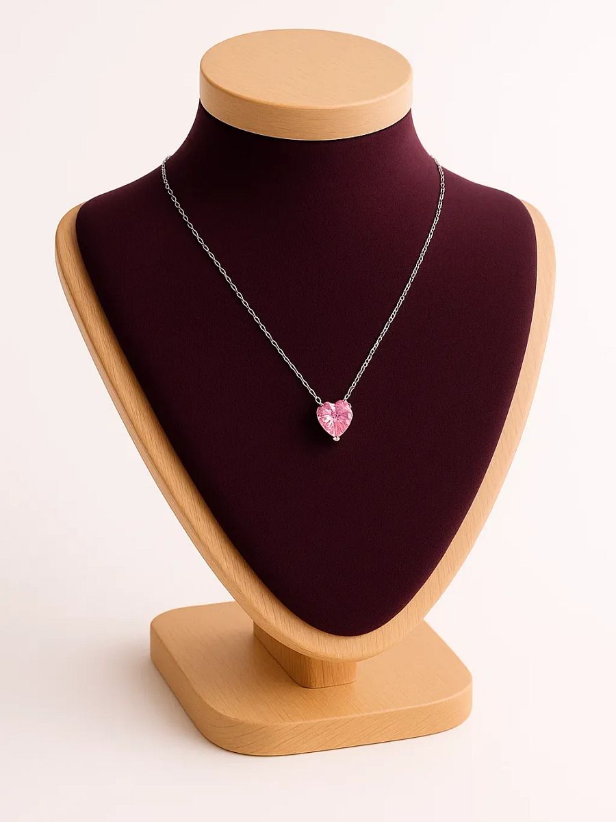 The Rosalia Necklace product image (3)