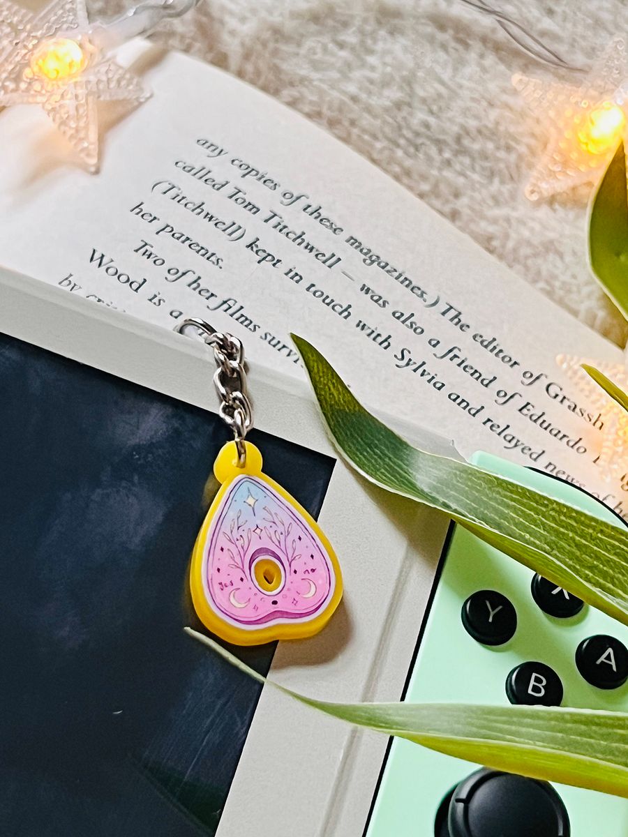 Ouija Planchette Switch Charm product image (6)
