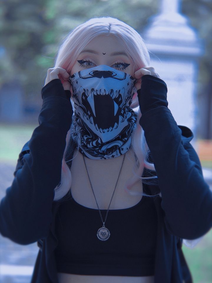 Cat skull | Neck Gaiter product image (2)