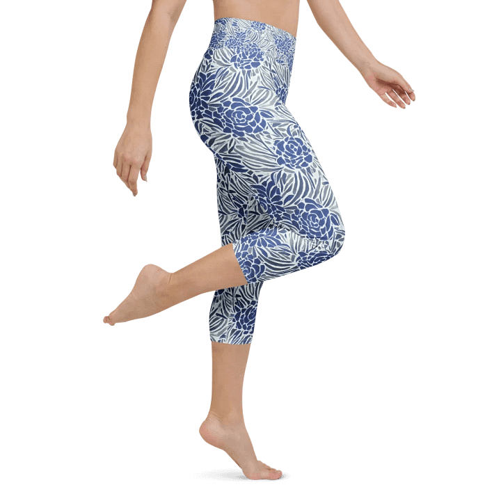 Blue Roses Capri Leggings product image (1)